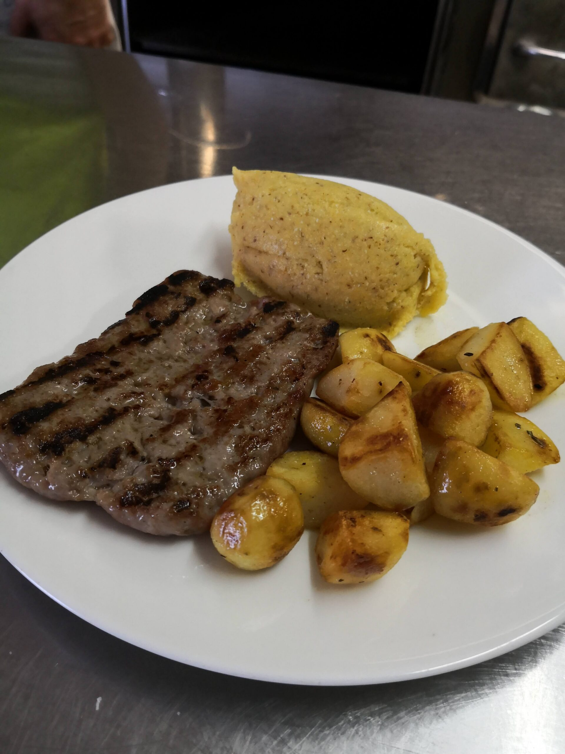 Dettaglio cucina 1